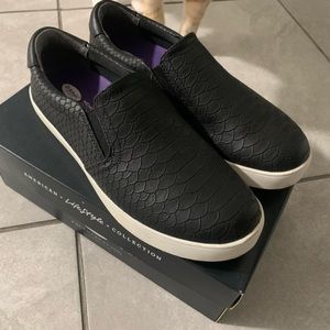 Brand new Dr. Scholls shoes. Size 7